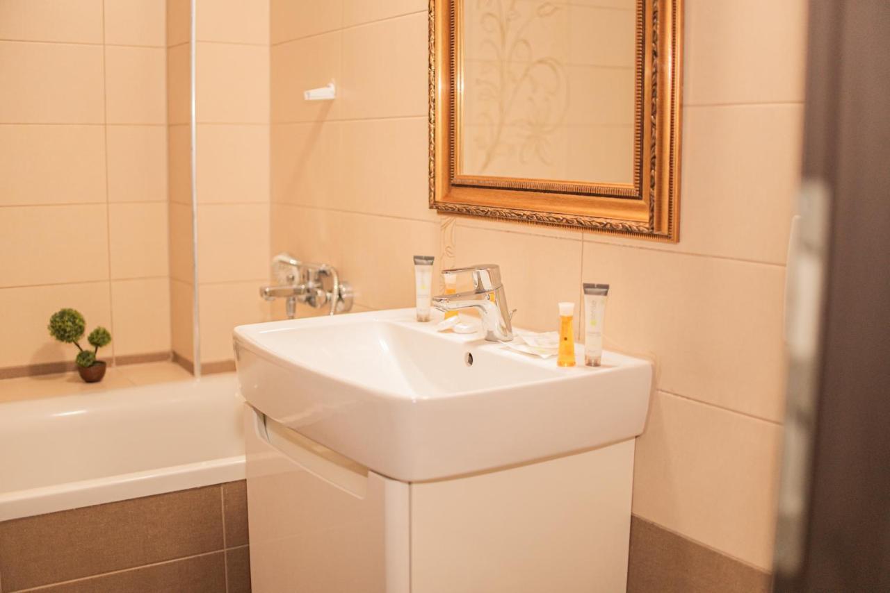 Forest Therapy Suite - Sub Padure Grand Comfort Braşov Eksteriør bilde